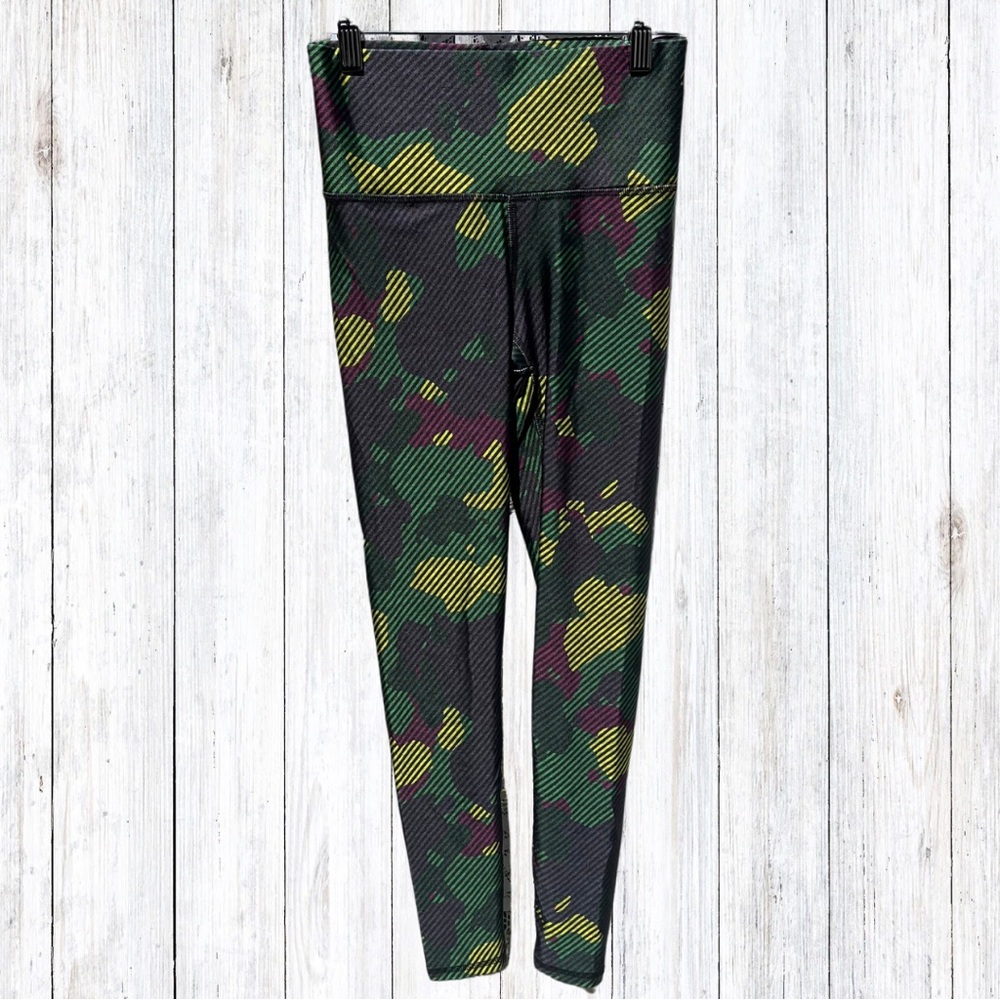 TEREZ Camo Leggings Green Black Pink Yellow XS.